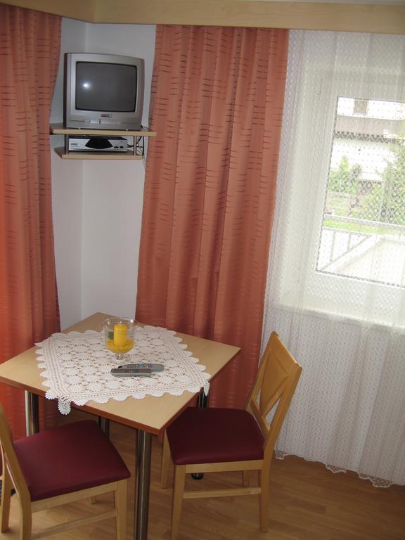 Gaestehaus Mrak Langenfeld Luaran gambar