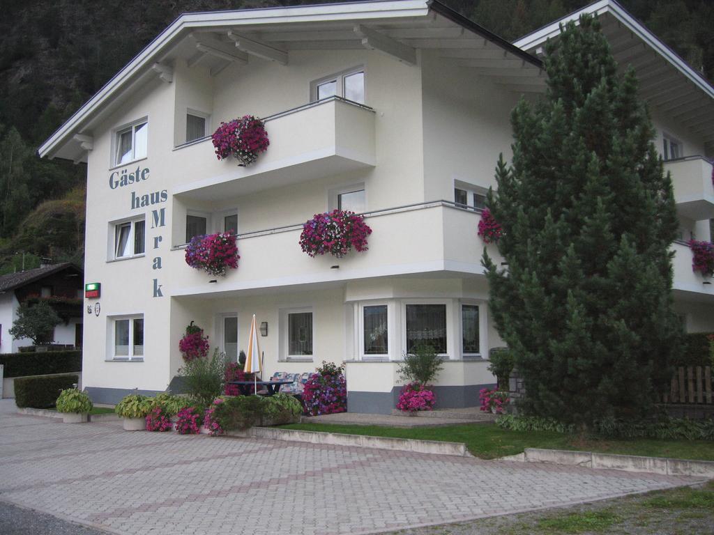 Gaestehaus Mrak Langenfeld Luaran gambar